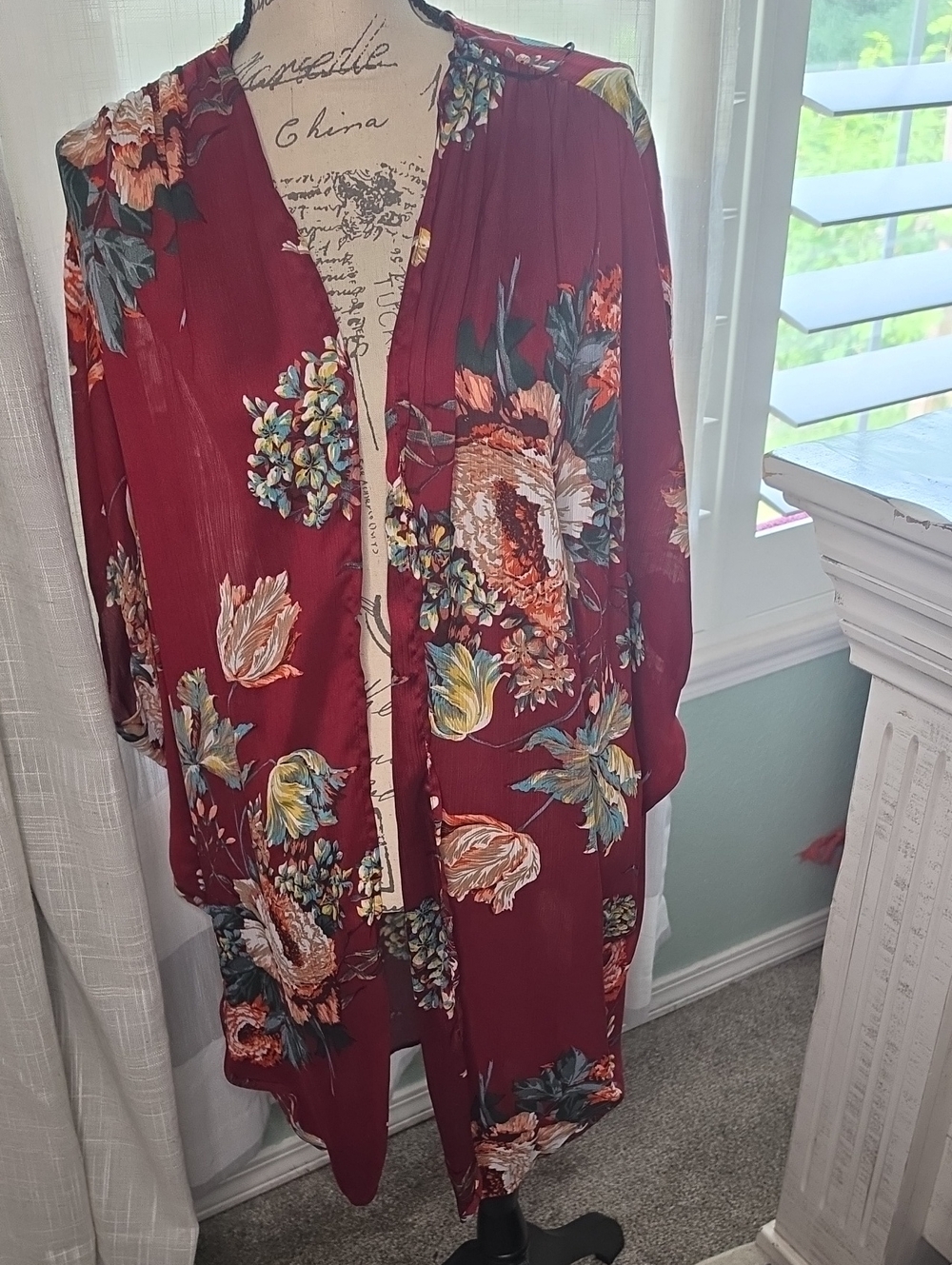 Umgee Burgundy Floral Kimono